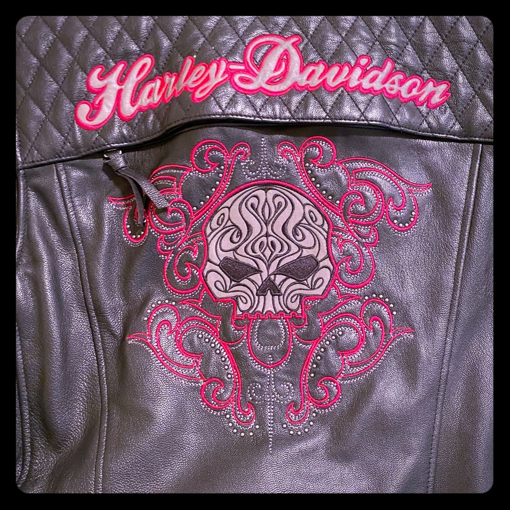 Harley Davidson leather riding jacket w/hoodie.